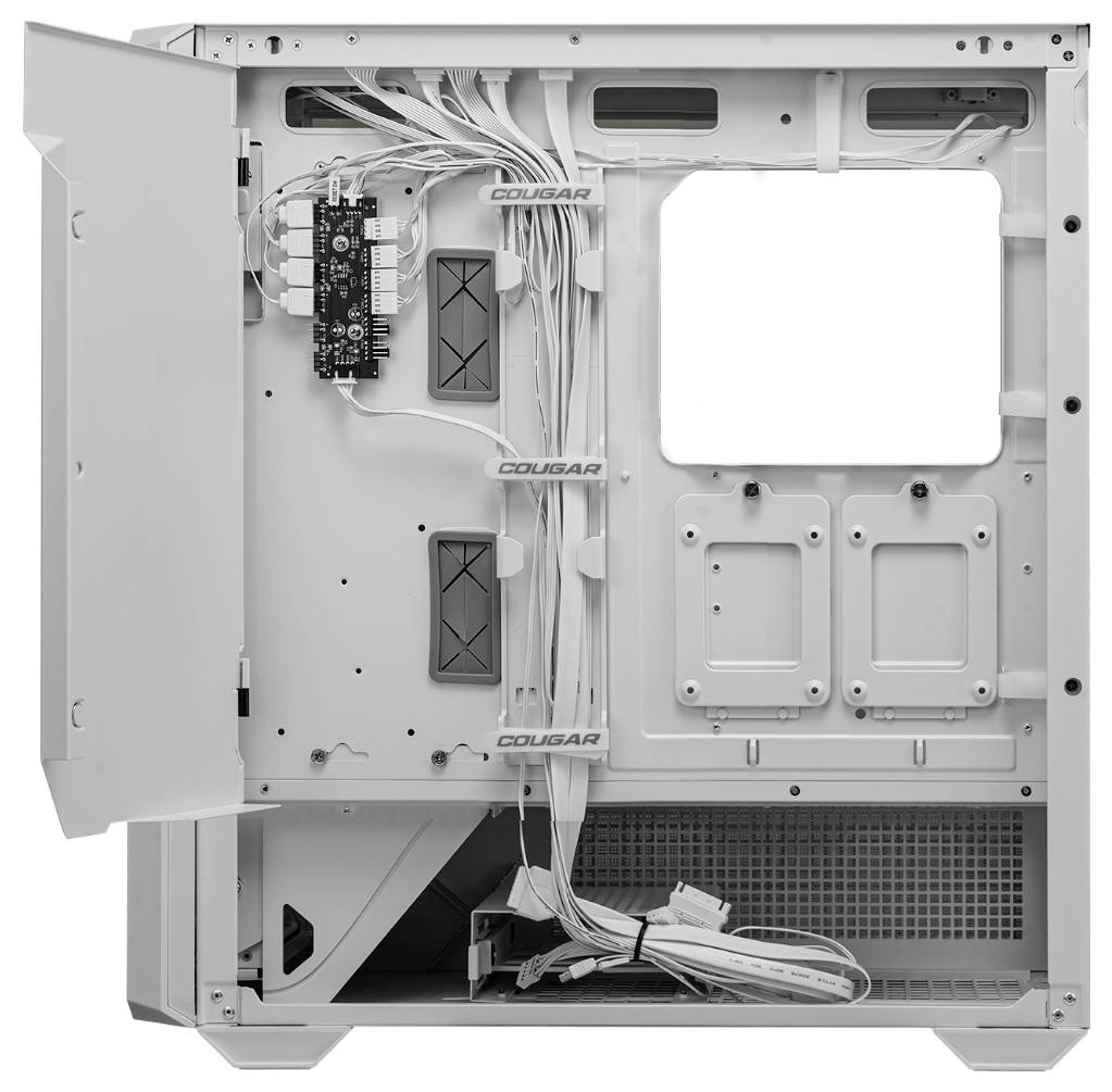 Białą, otwartą, pustą obudowę komputera, która ukazuje wewnętrzne prowadzenie przewodów oraz miejsca montażowe dla podzespołów sprzętowych.