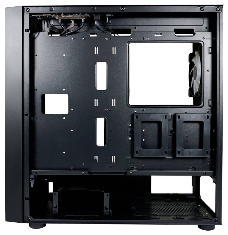 Czarna obudowa komputera bez zamontowanych komponentów, ukazująca wewnętrzną strukturę z wentylatorem, kablami i miejscami montażowymi dla podzespołów sprzętowych.