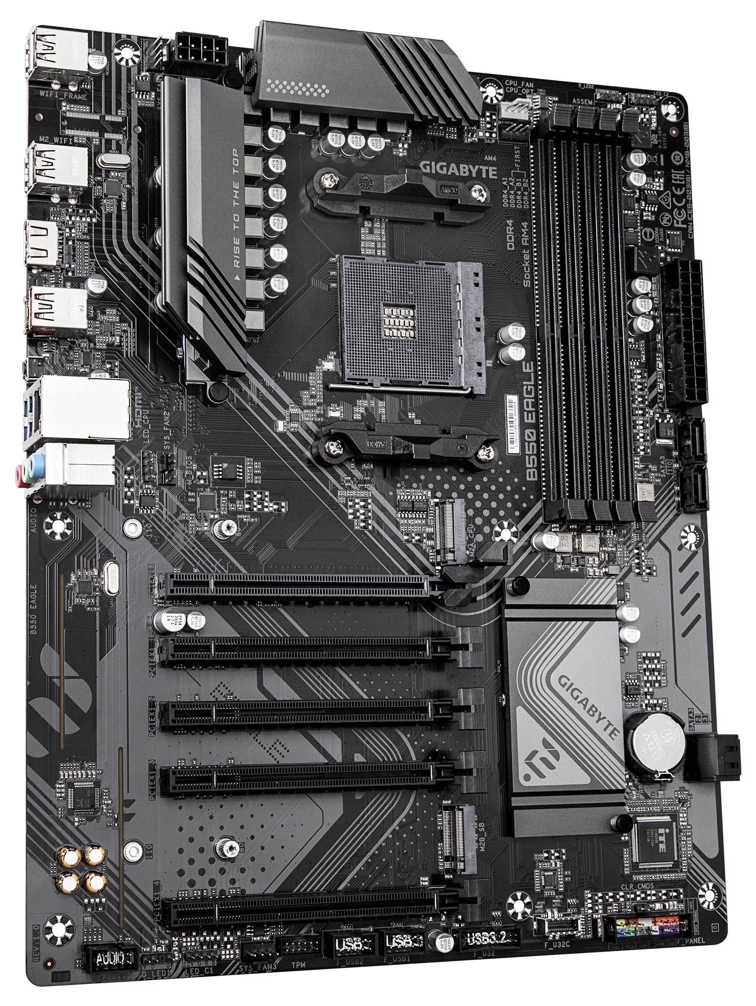 Czarna płyta główna komputera marki Gigabyte z wieloma slotem i złączami, w tym slotem na pamięć RAM i gniazdem procesora CPU.