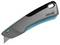 Szaro-czarny nóż bezpieczeństwa z niebieskim spodem. Ergonomiczny design, z mechanizmem wysuwania ostrza i logo PHC na boku.