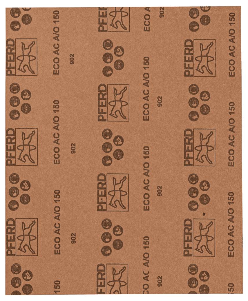 Brązowy papier ścierny z czarnym nadrukiem, wielokrotnie prezentujący logo oraz tekst 'PFERD ECO AC AO 150'.