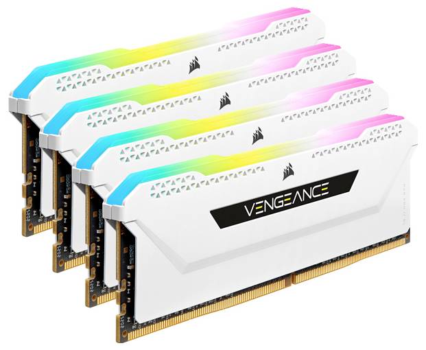 Cztery kości pamięci RAM Corsair Vengeance RGB z białymi radatorami i kolorowym podświetleniem, zaprojektowane z myślą o poprawie wydajności komputera.