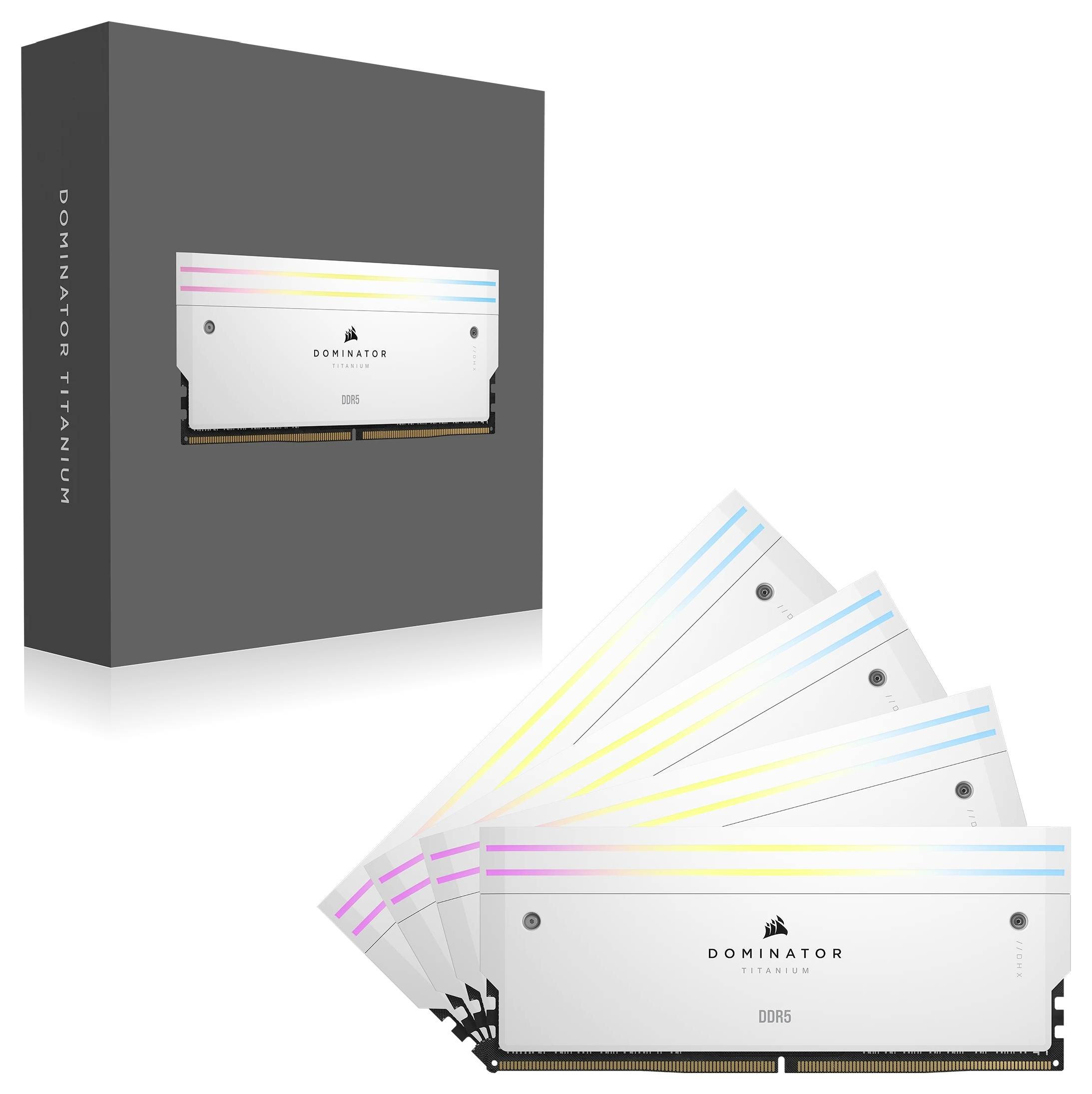 Zestaw pamięci RAM DDR5 'Dominator Titanium' z białym radiatorem i podświetleniem RGB, prezentowany przed szarym opakowaniem z nazwą produktu.