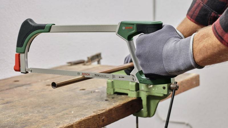 Пилка для дерева Bosch Home and Garden 1600A032UM, довжина полотна 300 мм