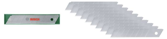Stos noży użytkowych Bosch, z jednym ostrzem pokazanym w zielonym opakowaniu Bosch po lewej stronie i wieloma luźnymi ostrzami zamiennymi po prawej stronie.