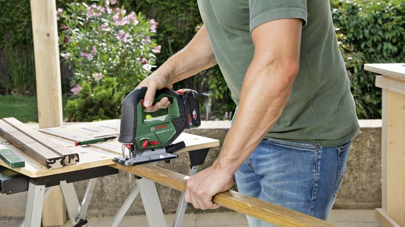 Акумуляторний лобзик Bosch Home and Garden AdvancedSaw 18V-140 0603013003