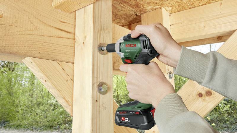Bosch Home and Garden UniversalImpactDrive 18V-350 0603980304 Акумуляторний ударний гайковерт 350 Нм 18 В Кількість батарей у комп