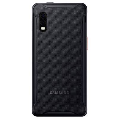 Czarny smartfon Samsung z teksturowaną tylną obudową i podwójnym aparatem w układzie pionowym.