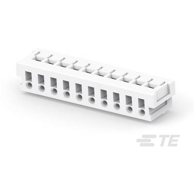 Biały elektryczny złącze z wieloma prostokątnymi gniazdami. Odpowiedni do obwodów elektrycznych i okablowania.