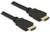 Dwa czarne kable HDMI ze złotymi wtyczkami przedstawiają końcówki przyłączy.