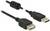 Czarny kabel USB z rdzeniem ferrytowym, z jednym końcem zakończonym wtyczką USB-A, a drugim gniazdem USB-A. Służy do przedłużenia połączenia.