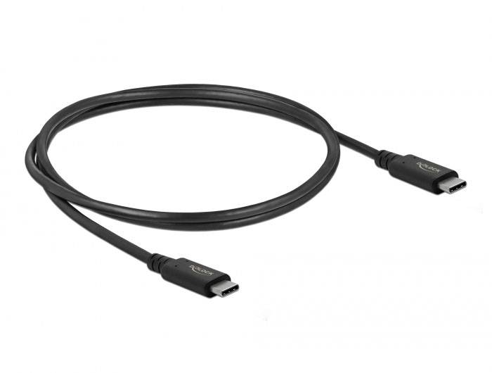 Czarny kabel USB-C z wtyczkami na obu końcach, odpowiedni do ładowania urządzeń i przesyłania danych.