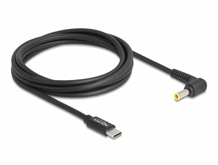 Czarny kabel adaptera USB-C na prąd stały, zwinięty, odpowiedni do zasilania urządzeń z żółtym wtykiem okrągłym.