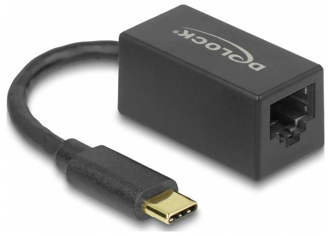 Czarny adapter USB-C do Ethernet, umożliwiający podłączenie urządzeń z portem USB-C do internetu za pośrednictwem kabla sieciowego.