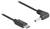 Kabel adapter USB-C na DC z wtyczką kątową, przeznaczony do łączenia urządzeń z różnymi złączami ładowania.