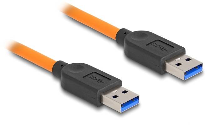 Dwa pomarańczowe kable USB z czarnymi złączami, z niebieskim wtykiem USB 3.0 na każdym końcu, leżą równolegle obok siebie.