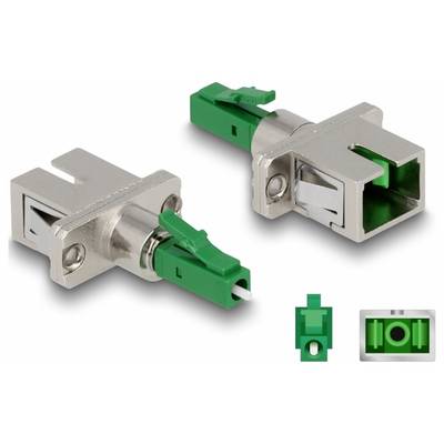Adapter hybrydowy LC/SC, obudowa metalowa, jedna gniazdo SC w kolorze zielonym i wtyk LC w kolorze zielonym do kabli światłowodowych.