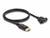 Czarny kabel DisplayPort z wtykiem męskim i żeńskim, odpowiedni do podłączania urządzeń wideo.