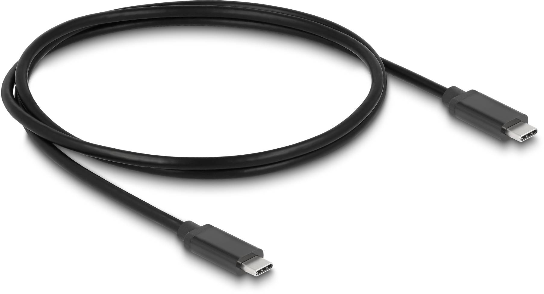 Czarny kabel USB-C z wtyczkami na obu końcach, ułożony jest w delikatnym łuku.