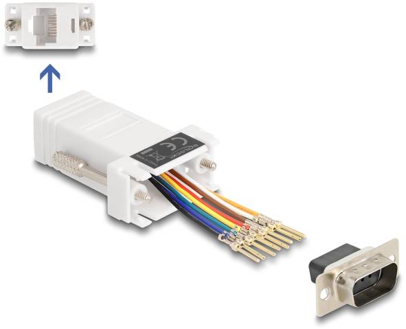 Adapter z przewodami, który przekształca złącze RJ45 w wtyk D-Sub. Końcówki przewodów są posortowane kolorystycznie. Strzałka wskazuje kierunek gniazda RJ45.