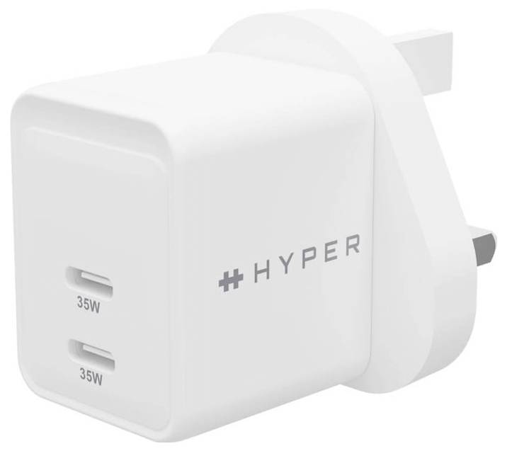 Ładowarka USB z dwoma portami z napisem 'HYPER'. Kompaktowy design z wtyczką brytyjską.