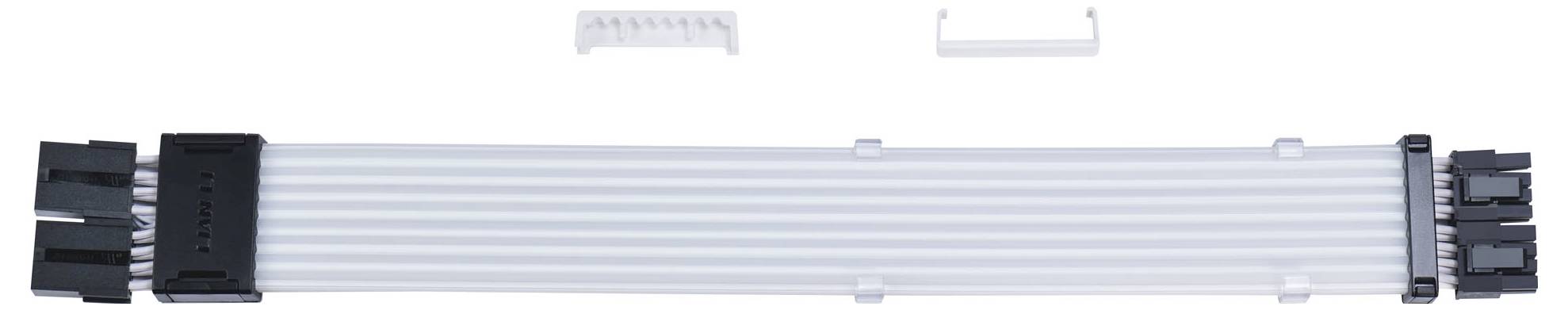 Biały, płaski kabel z wtyczkami na obu końcach i dwoma dodatkowymi złączami pośrodku. Odpowiedni do połączeń elektronicznych.