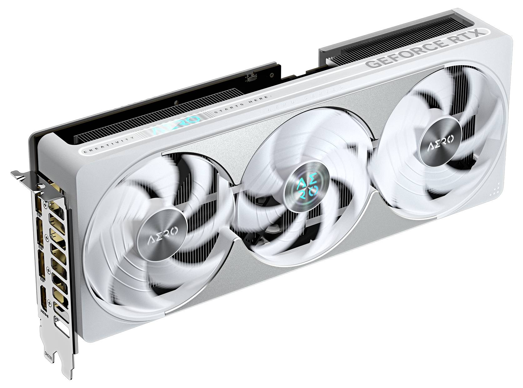 Biała i srebrna karta graficzna z trzema wentylatorami, na której górnej części widnieje napis 'GEFORCE RTX'. Posiada kilka możliwości podłączenia.