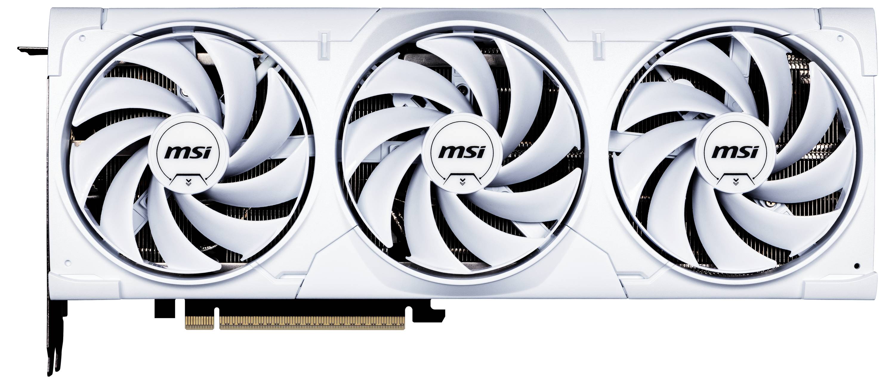 Biała karta graficzna z trzema dużymi wentylatorami. Logo MSI na każdym wentylatorze. Odpowiednia do zastosowań komputerowych wymagających dużej mocy obliczeniowej.