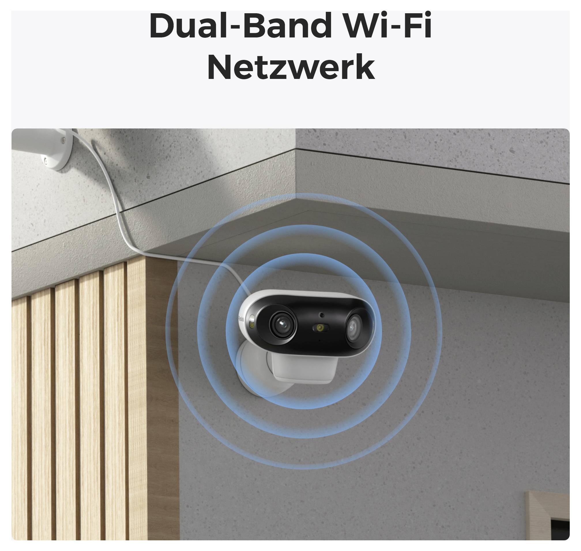 Kamera bezpieczeństwa zamontowana na rogu pod dachem, emitująca niebieskie sygnały Wi-Fi, z tekstem 'Dual-Band Wi-Fi Netzwerk' powyżej.