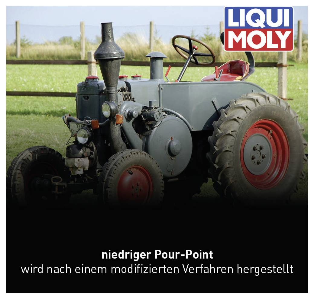 Traktor na łące przed drewnianym płotem, z logo 'Liqui Moly' w górnym prawym rogu. Tekst u dołu: 'olej o niskim punkcie płynięcia jest wytwarzany według zmodyfikowanej metody'.