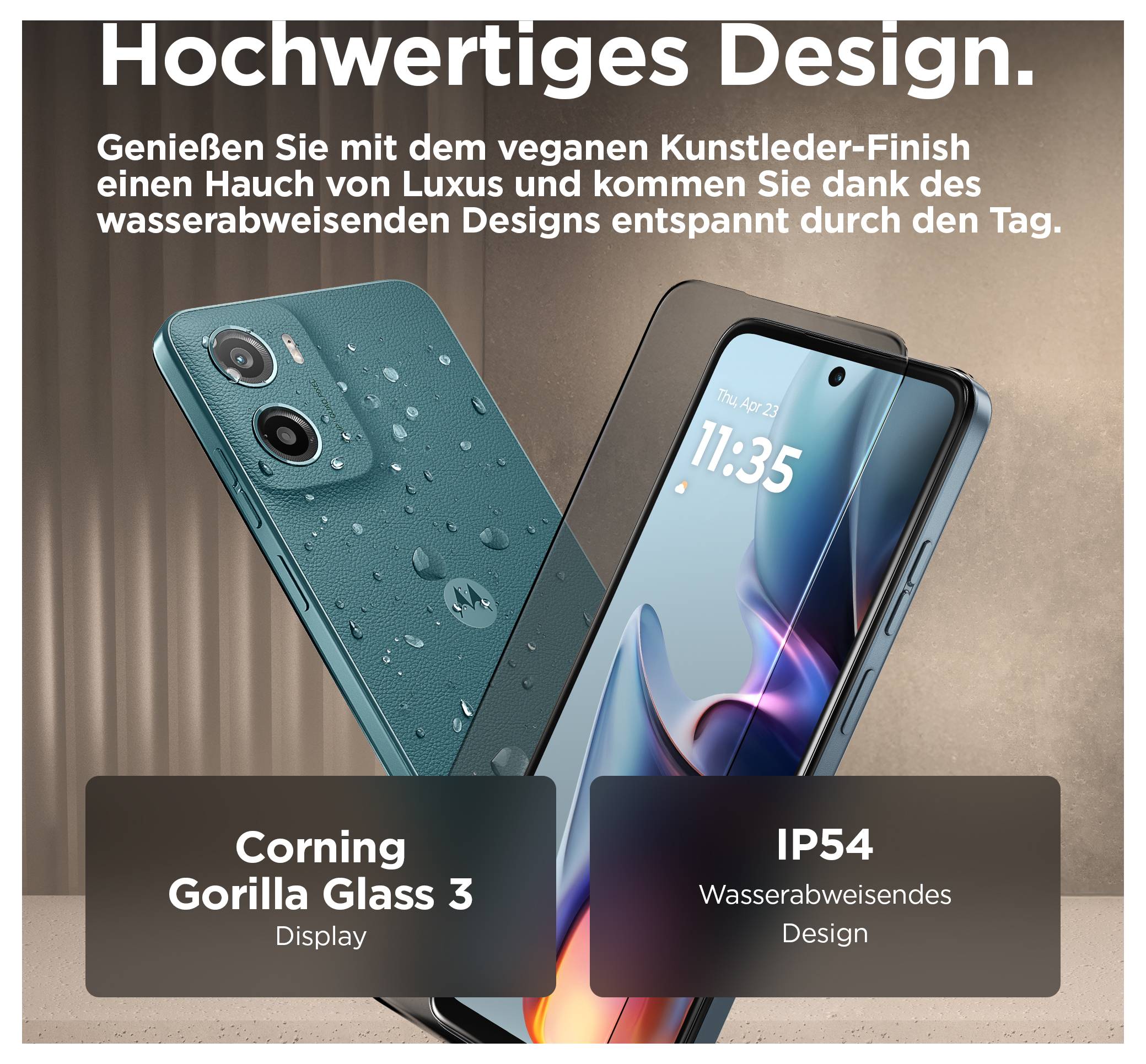 Niebieski smartfon z podwójnym aparatem z tyłu oraz logo marki pośrodku. Teksturowana powierzchnia, minimalistyczny design.