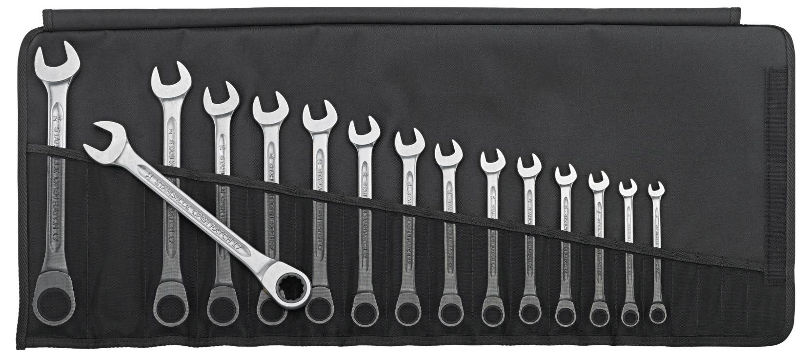 Zestaw 14 kluczy oczkowych o różnych rozmiarach, ułożonych w czarnej torbie materiałowej.