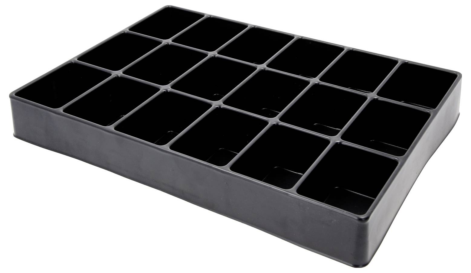 Czarna taca do wysiewu z 18 kwadratowymi komorkami do hodowli roślin.