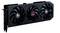 Karta graficzna z trzema wentylatorami w czarnej obudowie, z logo na wentylatorach. Służy do wydajnego przetwarzania grafiki.
