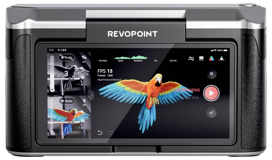 Urządzenie skanujące z ekranem wyświetla obraz kolorowej papugi. U góry widnieje napis 'REVOPONT'. Po lewej stronie znajdują się małe miniatury podglądu.