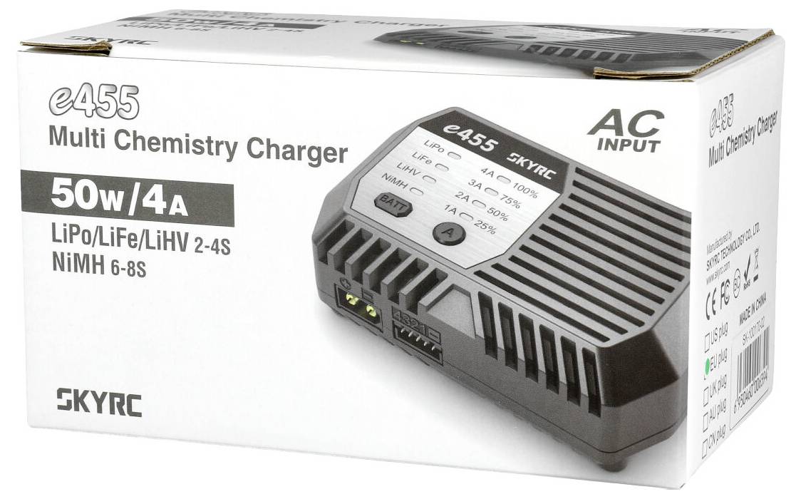 Karton opakowania ładowarki 'SkyRC e455' do akumulatorów wieloogniwowych. Prezentuje ładowarkę wraz ze specyfikacją dla akumulatorów LiPo, LiFe, LiHV oraz NiMH.