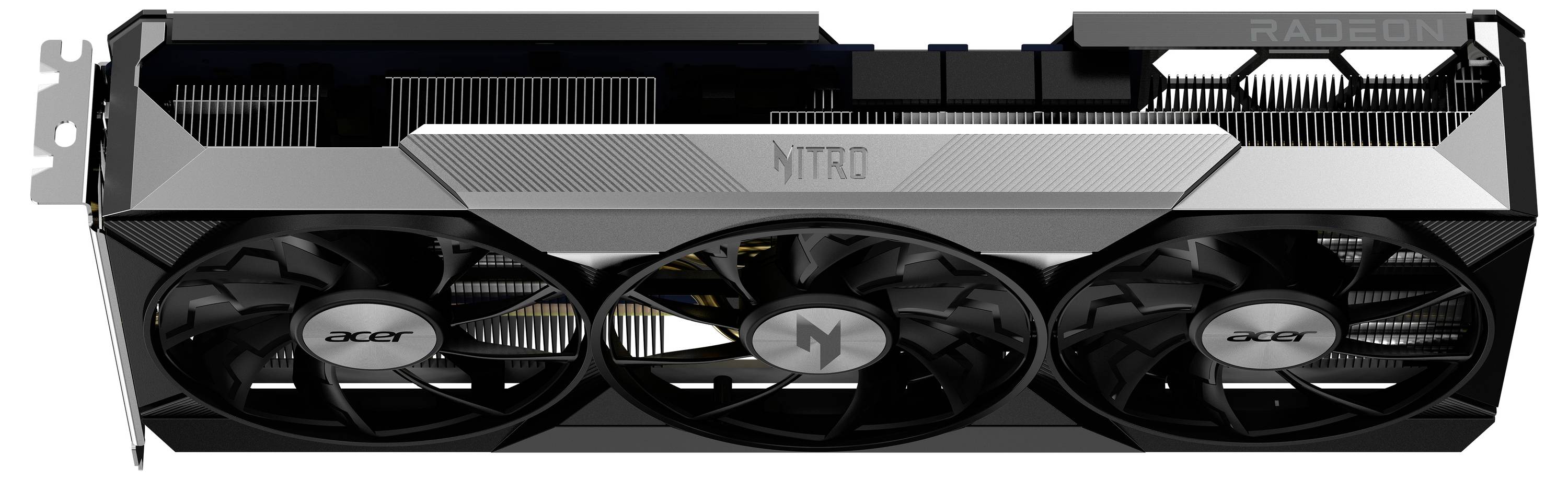 Czarna karta graficzna z trzema wentylatorami i napisem 'Nitro' pośrodku. Na boku widnieje napis 'Radeon'.