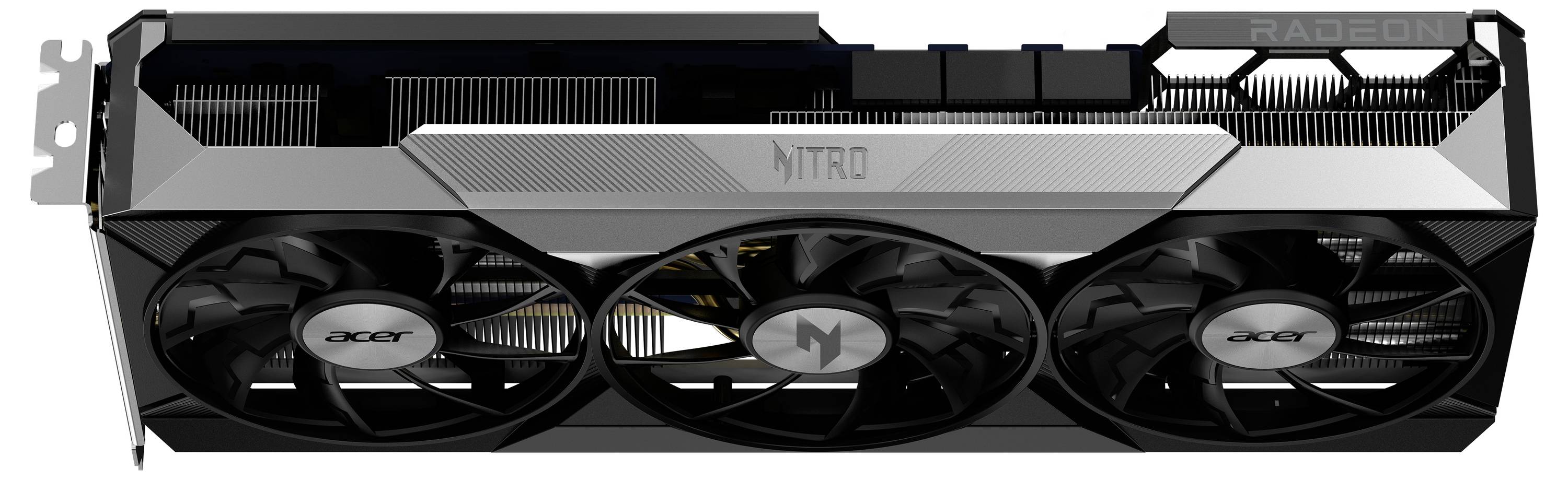 Czarna karta graficzna z trzema wentylatorami i srebrnymi akcentami, oznaczona napisami 'Nitro' i 'Radeon', leży poziomo.