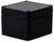 Czarna, kwadratowa obudowa z tworzywa sztucznego z zaokrąglonymi narożnikami oraz czterema otworami na śruby w każdym rogu pokrywy.