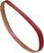 Pas szlifierski w kształcie pętli, w kolorze rdawoczerwonym, stosowany w szlifierkach do obróbki metalu lub drewna.