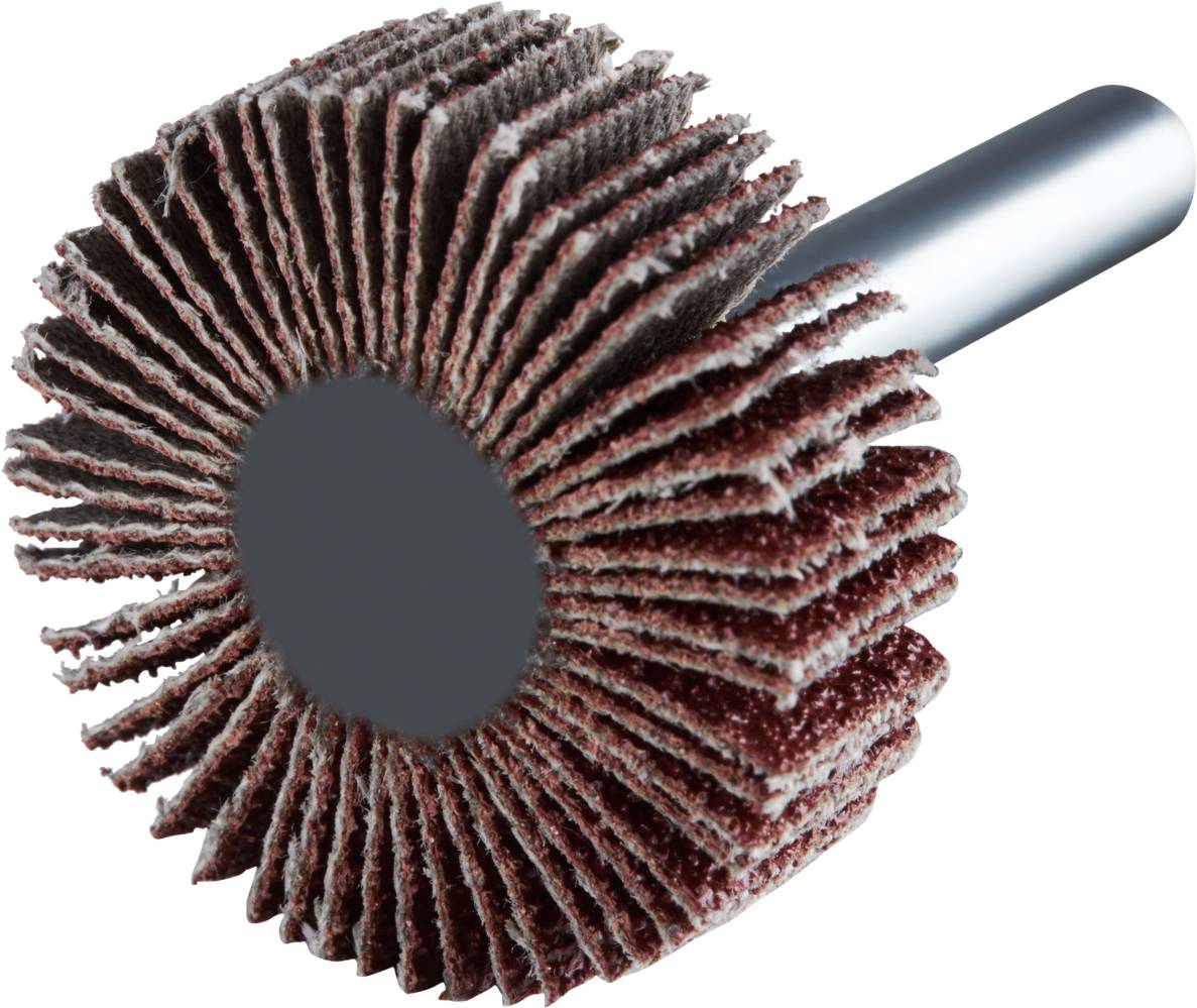 Mop szlifierski z czerwonym papierem ściernym i metalowym uchwytem, stosowany do obróbki powierzchni w rzemieślniczych lub przemysłowych zastosowaniach.