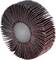 Tarcza szlifierska z wieloma zużytymi lamelami, zamocowana centralnie na metalowej osi, używana do obróbki powierzchni.