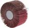 Tarcza lamelkowa z lamelkami w kolorze czerwonobrązowym, o kształcie cylindrycznym, odpowiednia do polerowania i szlifowania materiałów.