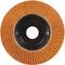 Okrągła tarcza szlifierska z pomarańczowymi lamellami ułożonymi wachlarzowo wokół czarnego środka.