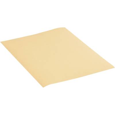 Pojedyncza kartka jasnobrązowego papieru, lekko wygięta, na białym tle.