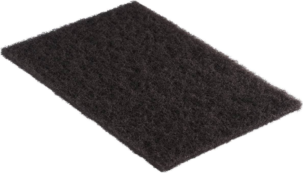 Prostokątna, czarna podkładka czyszcząca o lekkiej, puszystej strukturze, używana do obróbki powierzchni lub czyszczenia.