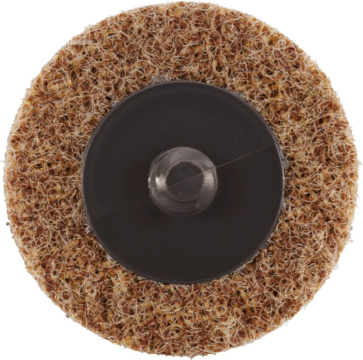 Okrągła nakładka polerska z brązowym włosiem i czarnym plastikowym rdzeniem, odpowiednia do polerowania lub czyszczenia różnych powierzchni.