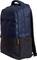 Ciemnogranatowy plecak z dwoma zamkami błyskawicznymi i czarną podstawą. Odpowiedni do codziennego użytku lub podróży.