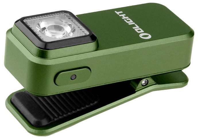 Zielona, przenośna lampa LED z klipsem, odpowiednia do przypięcia do różnych powierzchni. Nazwa marki 'OLIGHT' widoczna na górnej części.