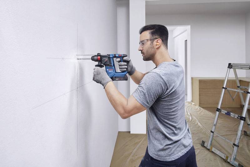 Акумуляторний ударний дриль Bosch Professional GBH 18V-18 SDS-Plus; 18 В